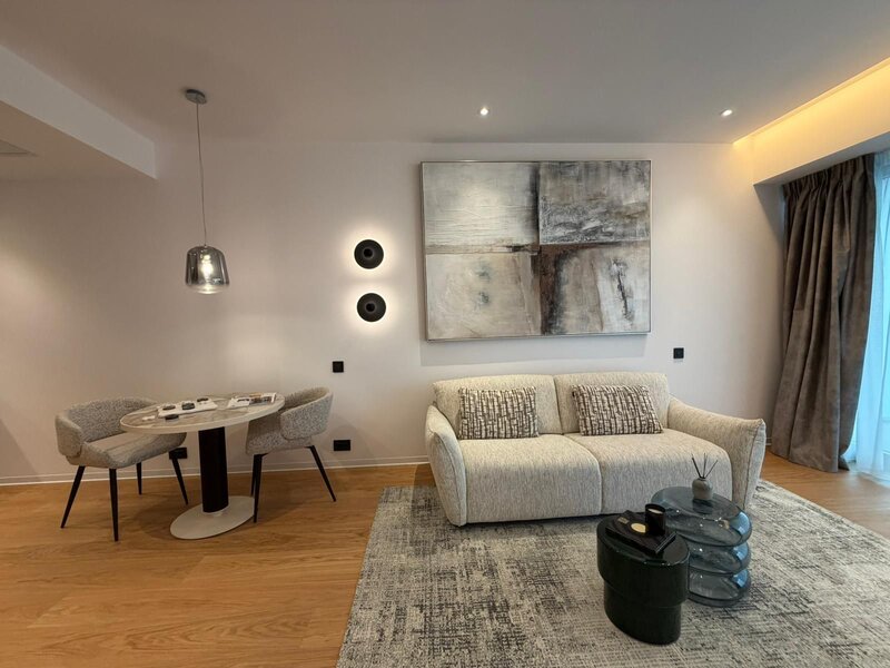 2025 One Floreasca Towers, 2 camere 70 mp, Totul Nou, Parcare