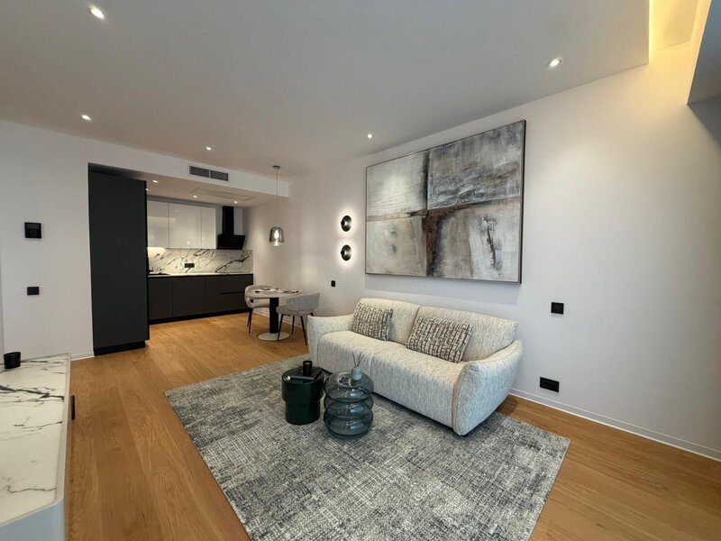 2025 One Floreasca Towers, 2 camere 70 mp, Totul Nou, Parcare