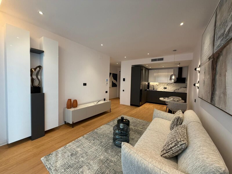2025 One Floreasca Towers, 2 camere 70 mp, Totul Nou, Parcare
